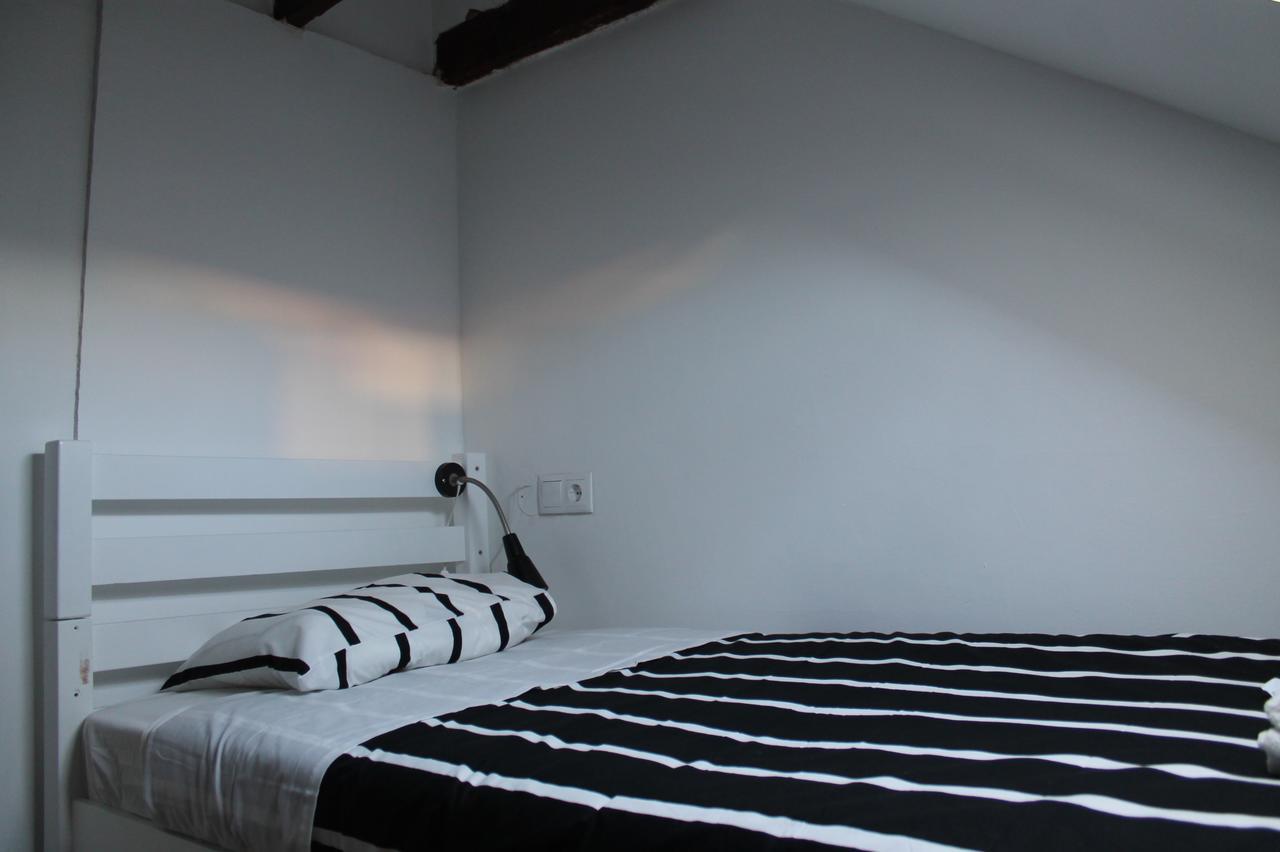 Surf In Chiado Hostel
